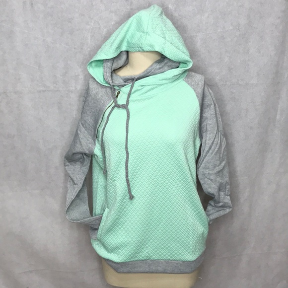 Hoodie Lightweight Front Pockets pullover - Picture 2 of 5